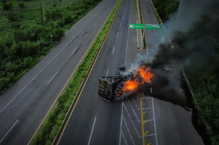 A highway blockade by the Sinaloa Cartel near Culiacán on August 29, 2024