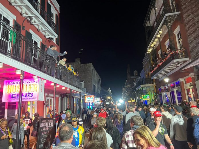 A busy New Orleans street in the French Quarter, shortly before a terrorist attack that killed 15 and injured 30, including two Mexicans