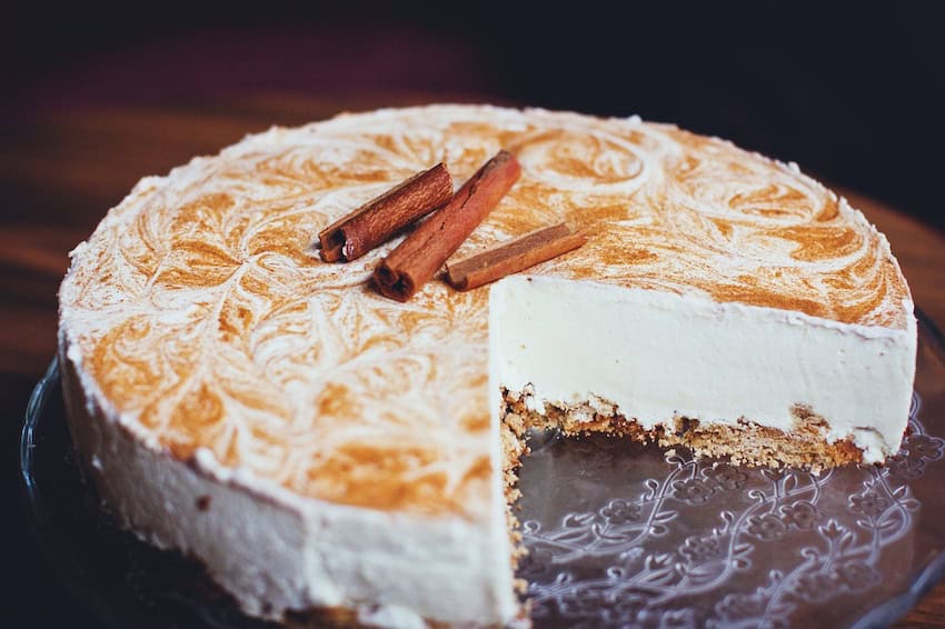 A beautiful cinnamon cheesecake